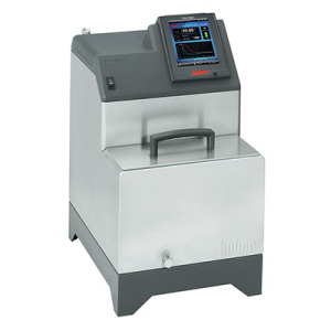 Huber富博Ministat 240配置Pilot ONE 體積小加熱制冷型浴槽循環(huán)器